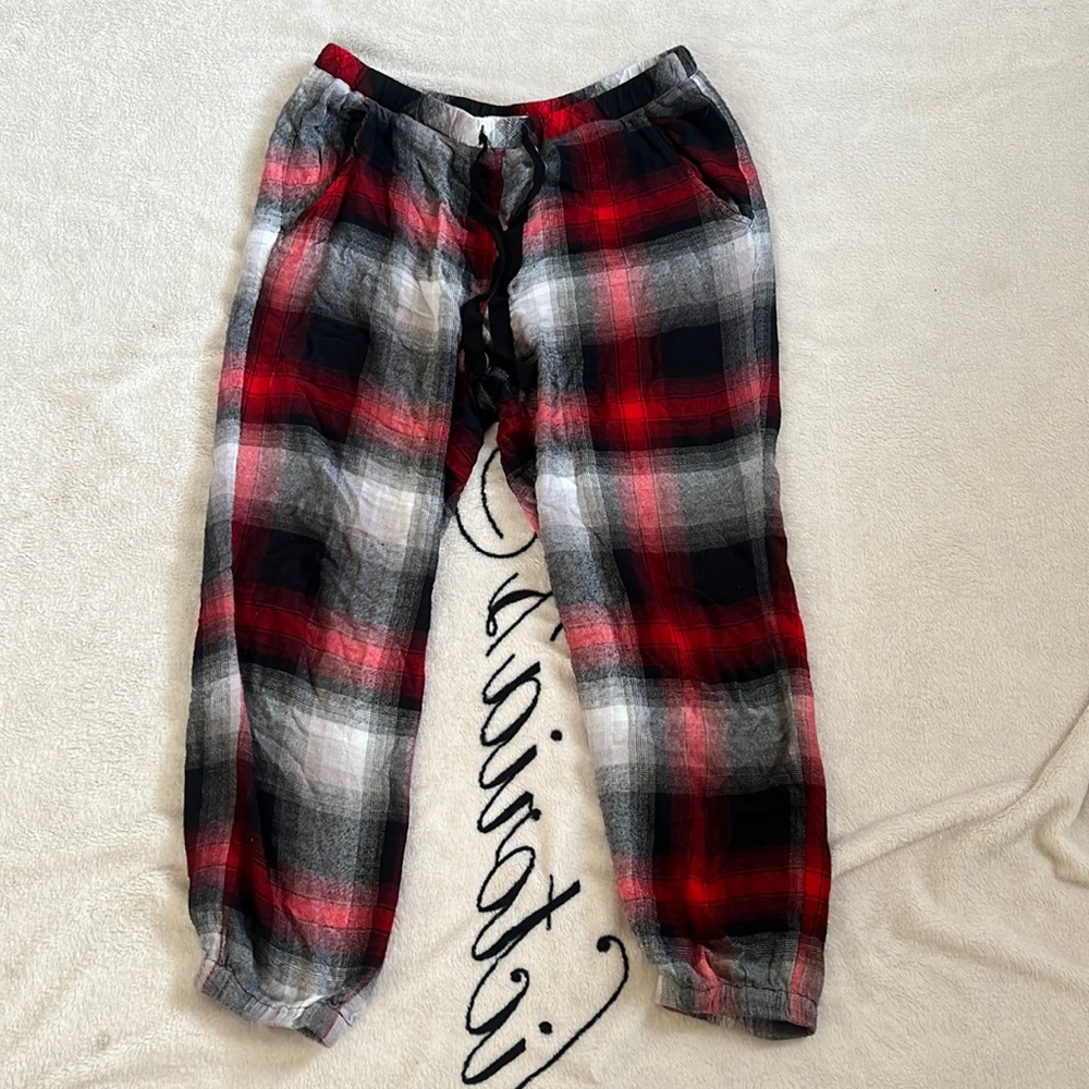 Cloth & Stone red and black pajamas